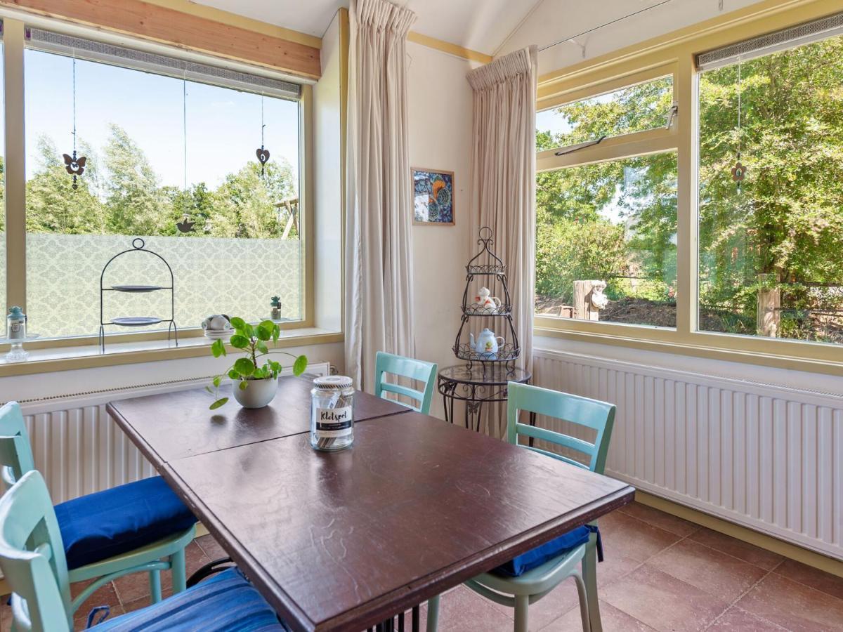 Enticing Holiday Home In Eastermar Near Burgumer Mar Lake Hoogzand Экстерьер фото