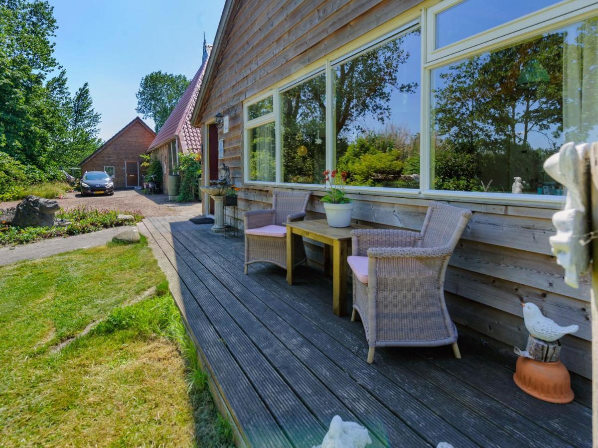 Enticing Holiday Home In Eastermar Near Burgumer Mar Lake Hoogzand Экстерьер фото